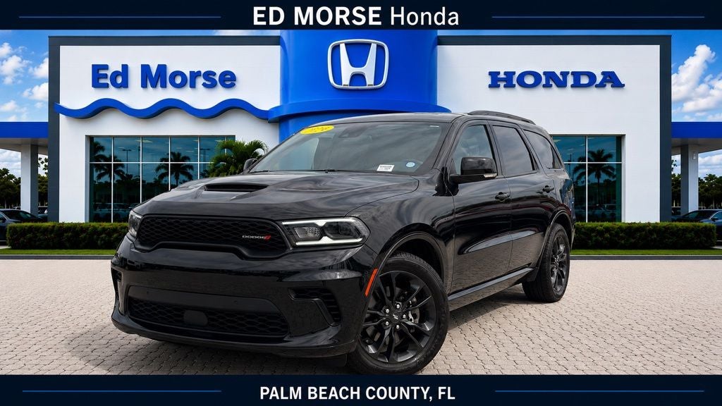 2024 Dodge Durango R/T Plus in Db Black Crystal Clearcoat — front three-quarter view