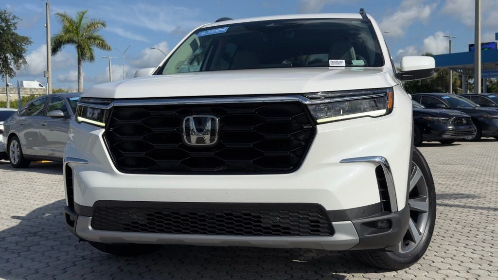 2024 Honda Pilot — side profile view